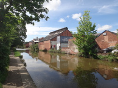 P2018DSC00483	Canalside industry to the south of Banbury.