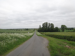 P2018DSC00923	Following a road southeastwards towards Lutton.