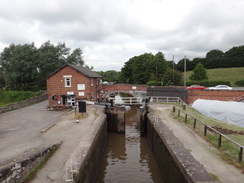 P2018DSC01566	Bunbury Lock.