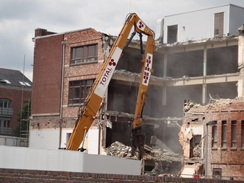 P2018DSC01664	Canalside demolition.