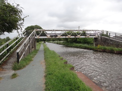 P2018DSC01882	Roving Bridge.