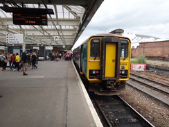 P2018DSC02103	Shrewsbury railway station.