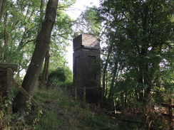 P2018DSC02416	Presumably a water tower near Catesby Viaduct.