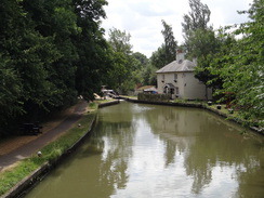 P2018DSC02515	The Grand Union Canal at Watford.