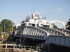 P2018DSC02936	The Cross Keys Bridge in Sutton Bridge.