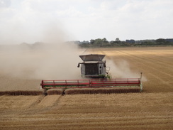 P2018DSC02995	A combine harvester.