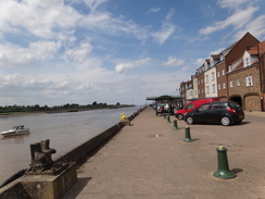 P2018DSC03049	Looking north along King's Lynn waterfront.