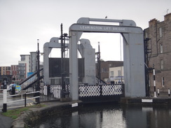 P2018DSC03272	Leamington Lift Bridge.