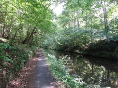 P2018DSC03396	The canal to the east of Philipstoun.