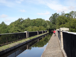 P2018DSC03468	The Avon aqueduct.