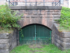 P2018DSC04082	A tunnel leading from the canal in Lambhill.