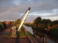 P2018DSC04474	A restored crane near Swarkestone Lock.