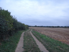 P2018DSC04881	The track leading south towards Pigeon Lock.