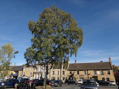 P2018DSC05215	The centre of Moreton-in-Marsh.