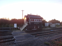 P2018DSC05235	Moreton-in-Marsh signal box.