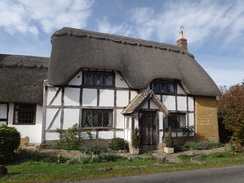 P2018DSC05430	A house in Wickhamford.