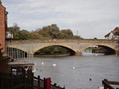 P2018DSC05457	Lookng down the Avon towards Workman Bridge.