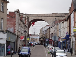 P2018DSC05826	Mansfield and its railway viaduct.