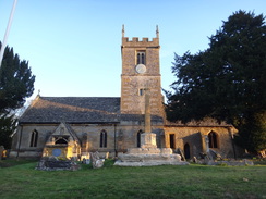 P2018DSC06081	St Andrew's church, Hampton.