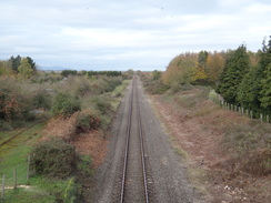 P2018DSC06123	The railway line in Fladbury.