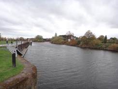 P2018DSC06213	The Severn at the end of the Birmingham and Worcester canal.