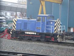 P2018DSC06284	'Lesley' shunter outside Aylesbury depot.