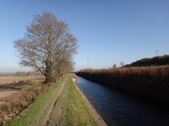 P2018DSC06412	The canal in Drayton Beauchamp.