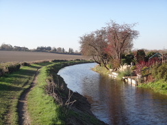 P2018DSC06423	The canal past Bucklandwharf.