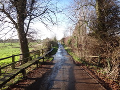 P2018DSC06697	The lane leading back towards the river.