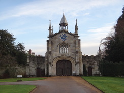 P2018DSC06909	The gateway leading into Bishopthorpe Palace.