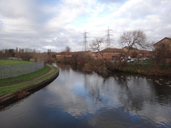 P2019DSC07183	Following the River Lea south.