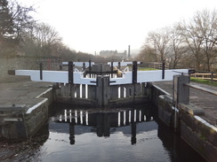 P2019DSC08207	The top of the Bingley 5-lock staircase.