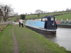 P2019DSC08268	Struggling to moor a boat in the wind.