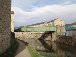 P2019DSC08327	The canal in Skipton.