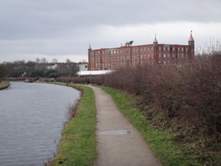 P2019DSC08904	Approaching the Botany Bay Mill.