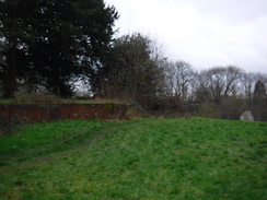 P2019DSCF2084	The wall of the old banqueting house in Nonsuch Park.