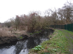 P2019DSCF2344	Following the River Crane north past North Feltham.