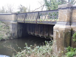 P2019DSCF2458	An aqueduct carrying the Slough Arm over a river.