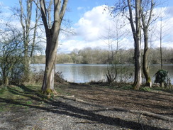 P2019DSCF2531	The lakes in Denham Country Park.