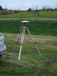 P2019DSCF2938	Surveyors' equipment near Five Arch Bridge.