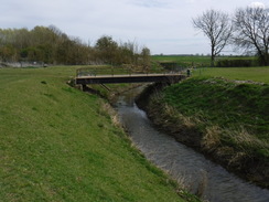 P2019DSCF3061	Following the Alconbury Brook east out of Alconbury.