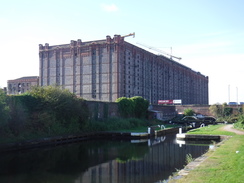 P2019DSCF3645	A distant view of Liverpool Tobacco Warehouse.