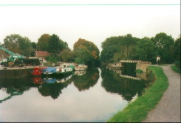 E07	Bridge just south of Enfield Lock on the Lea Valley Walk.