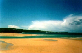 J22	Looking back at St Ives from Black Cliff between Hayle and Gwithian.