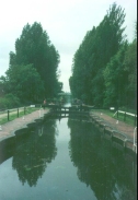 O05	Aldermaston Lock. 