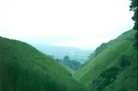 O18	Looking south down Cave Dale