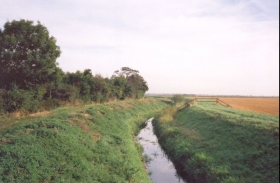 Q24	Looking north up Cottenham Lode.