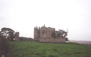 R19	Cessford Castle.