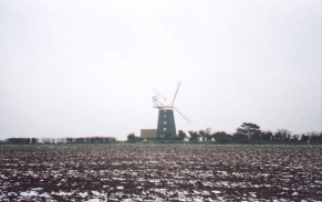 AA36	The windmill between Burnham Norton and Burnham Overy Staithe.