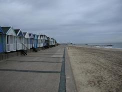 P2002B080063	Beach huts on the sea front in Southwold. 